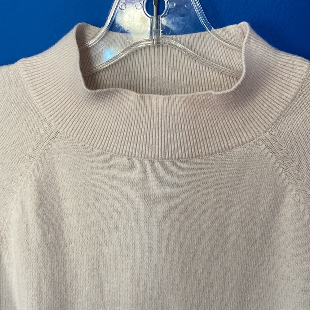 LOFT Soft Light Dusty Pink Mock Neck Sweater Sz M - Picture 2 of 11